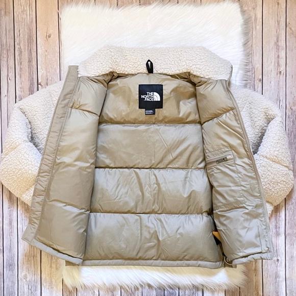 The North Face Sherpa Nuptse Jacket - Picture 6 of 12